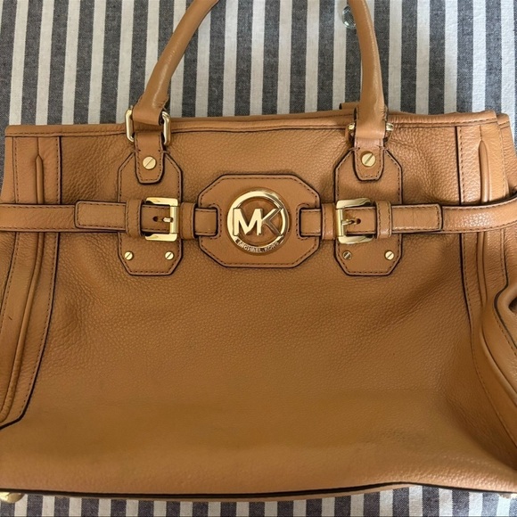 MICHAEL KORS SATCHEL BAG IN PEANUT COLOR - Picture 1 of 12